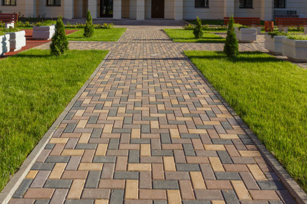 Best Driveway Pavers Cost  in Desnso, CA